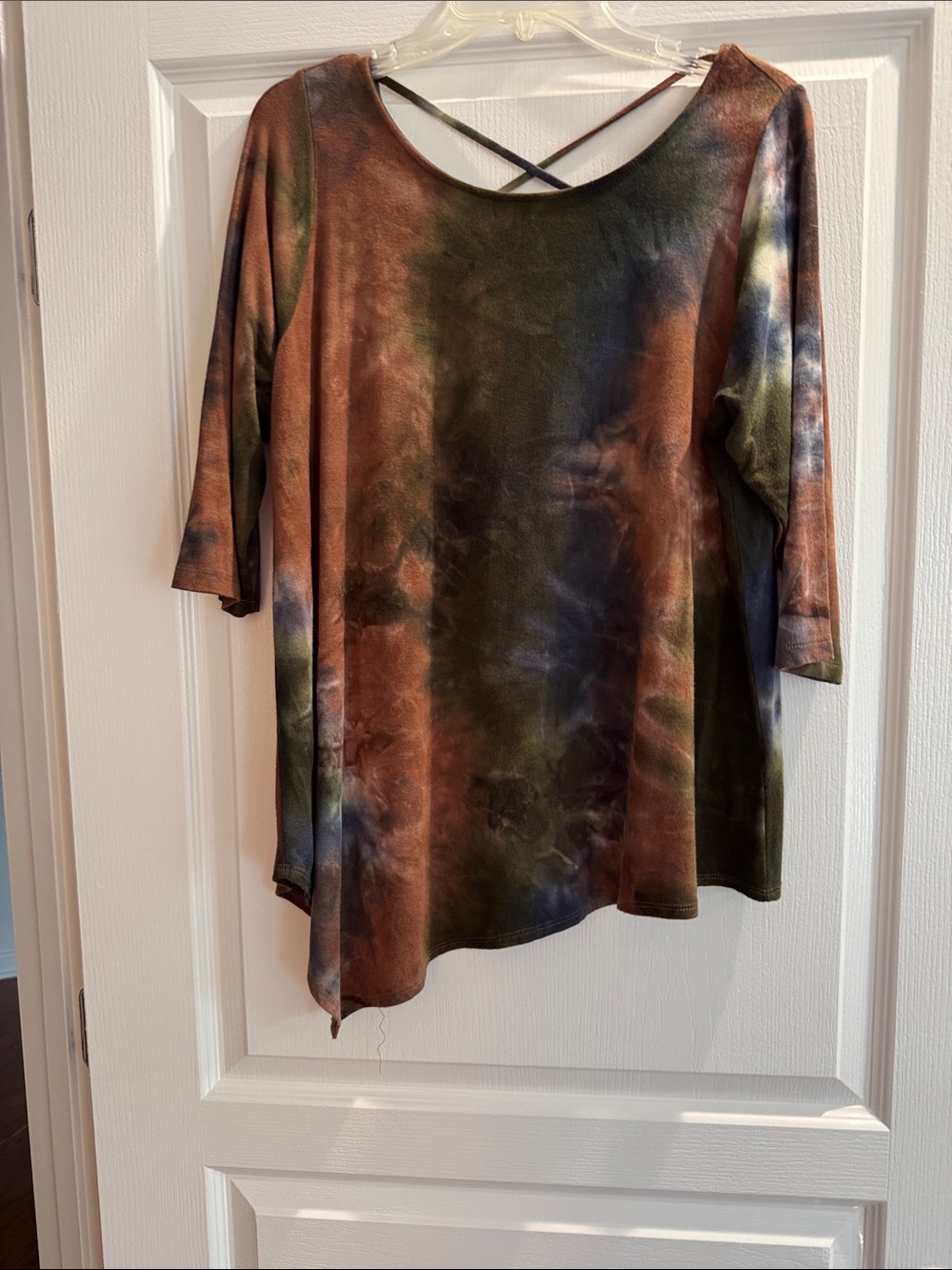 Women's Crisscross Back Tie-Dye Tunic - Green & Brown